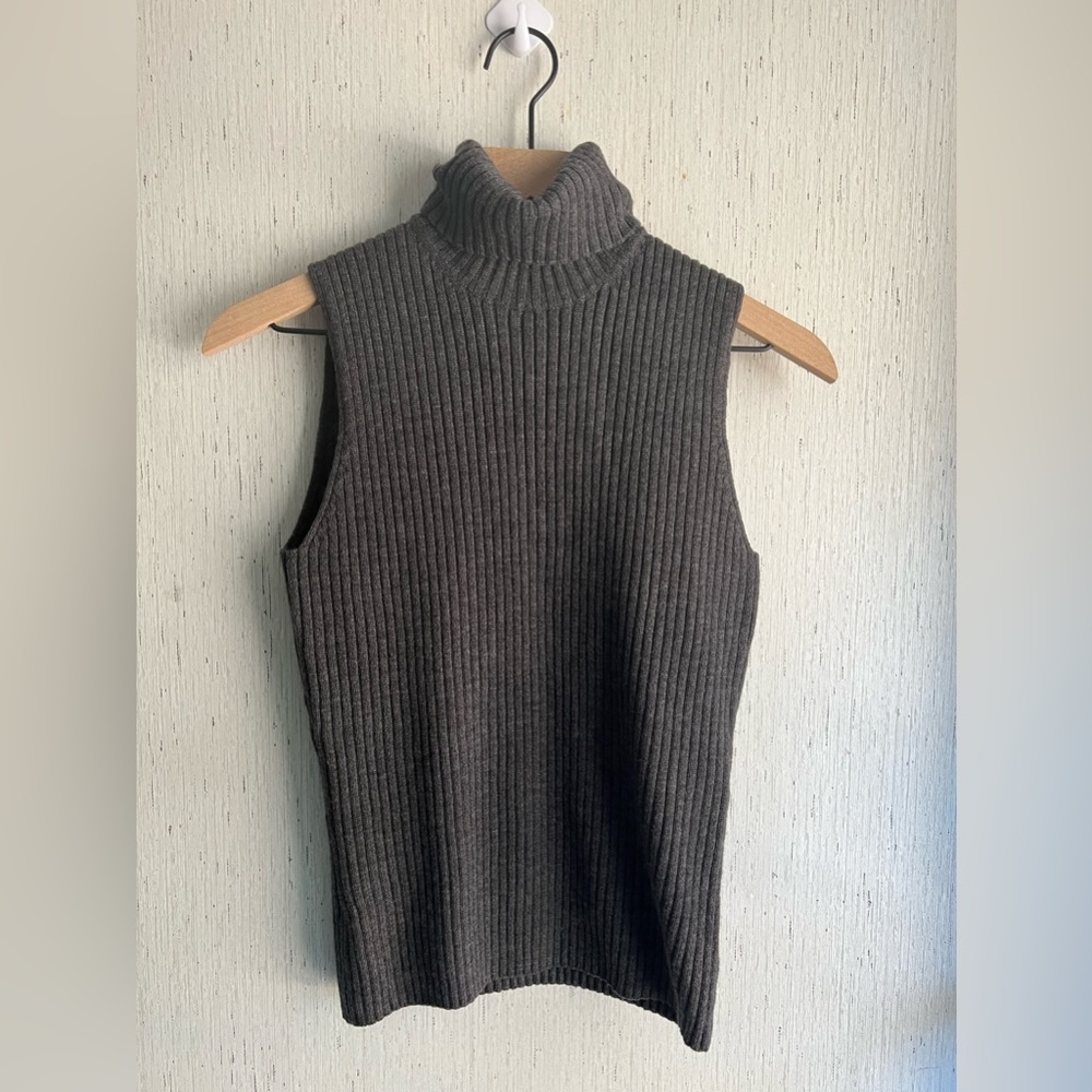 Brooks Brothers 346 100% Merino Wool Sleeveless Turtleneck Sweater Gray Size M